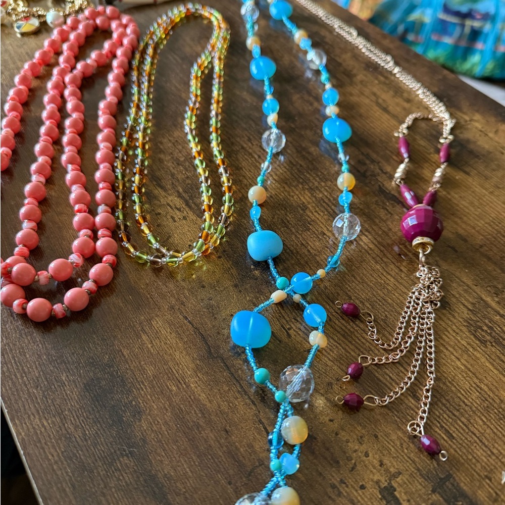 LOT of vintage jewelry. - Picture 3 of 15